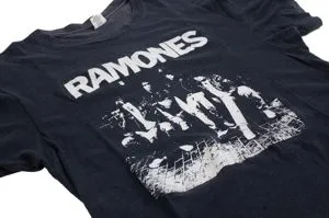 sablon kaos discharge