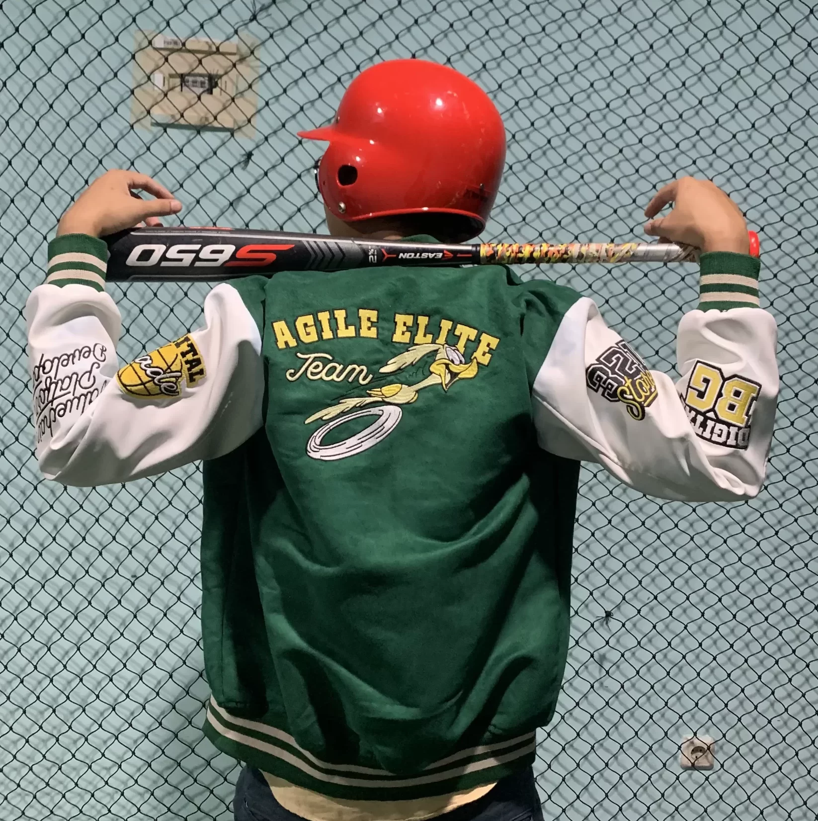 model jaket baseboall varsity