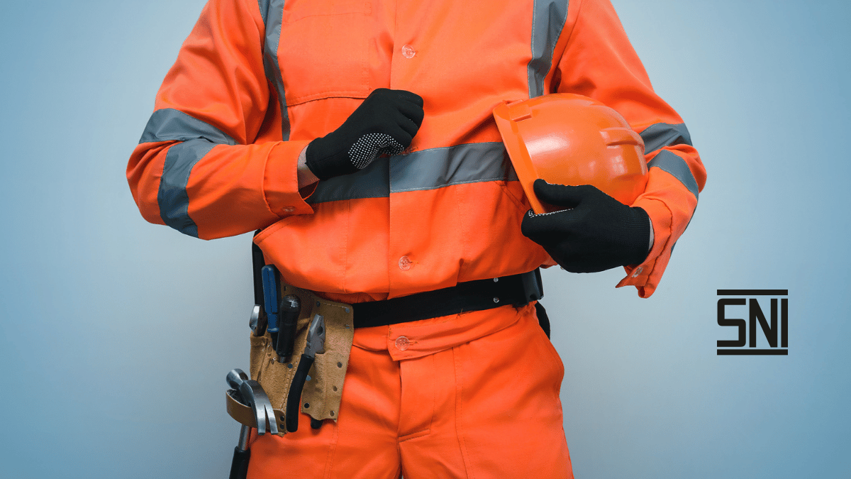 pakaian safety yang sudah berstandar SNI
