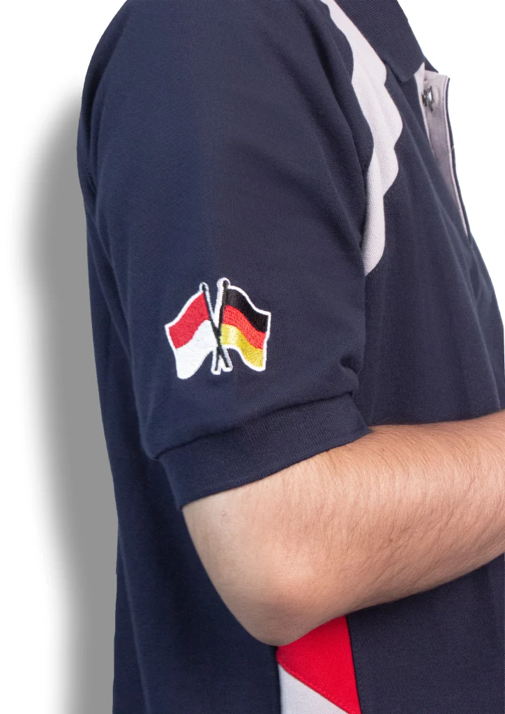 detail lengan polo rohde & schwarz