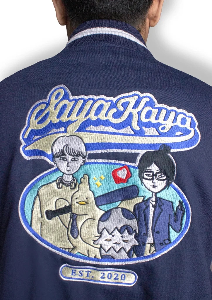 detail belakang jaket varsity sayakaya