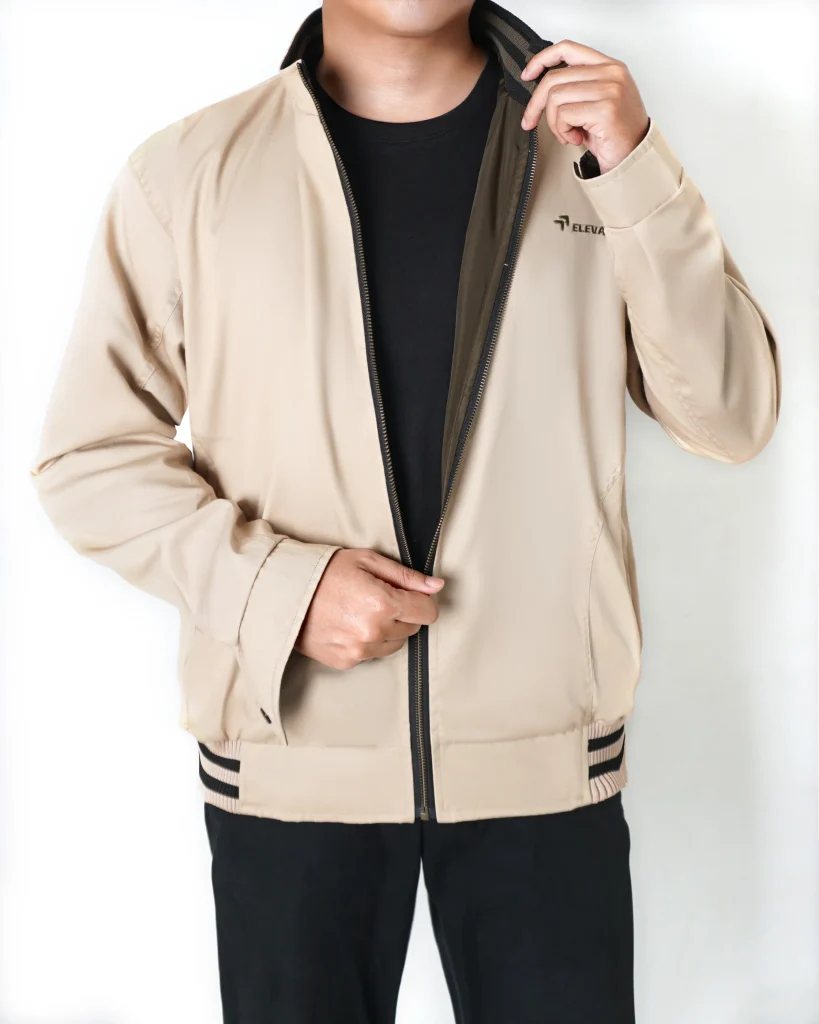 jaket reversible elevate bagian depan zoom